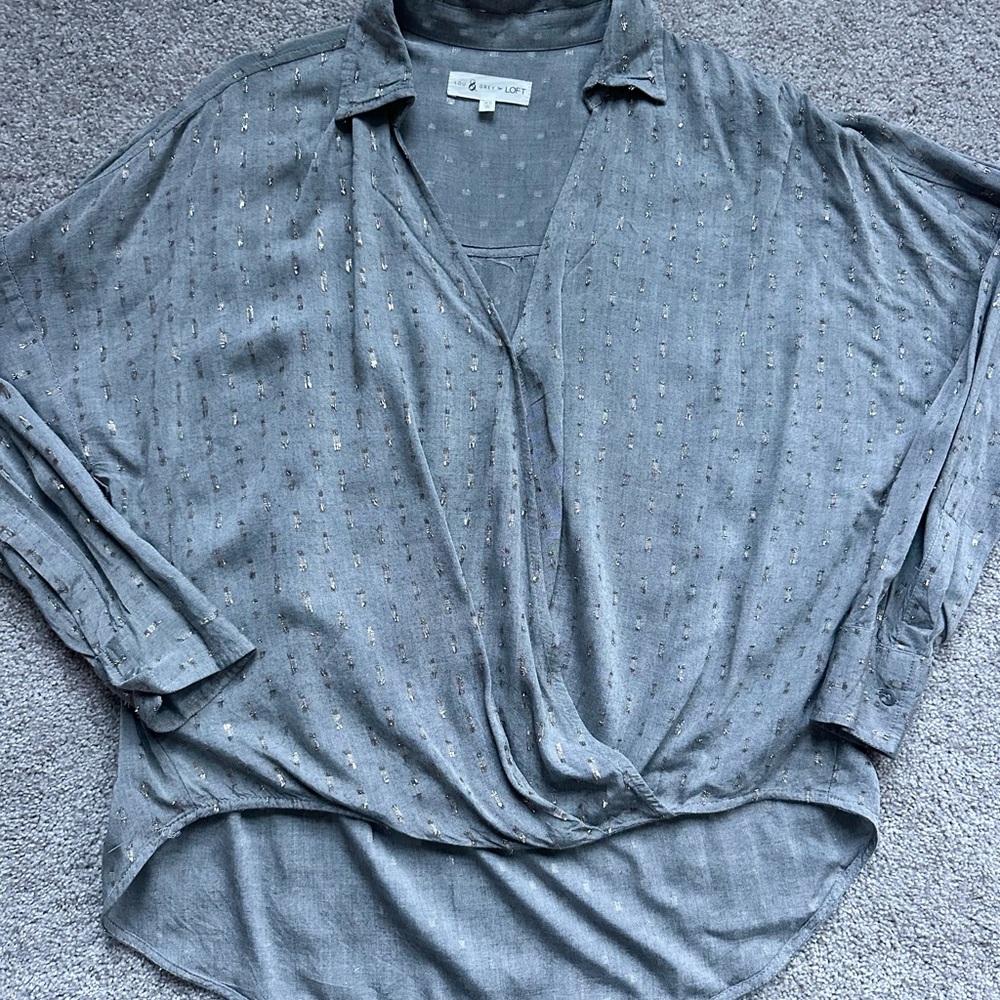 Gray with Gold threading accents Button-Up Blouse by Lou & Grey for LOFT XS/S
